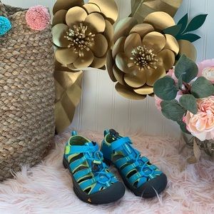 Toddler boys Keen sandals